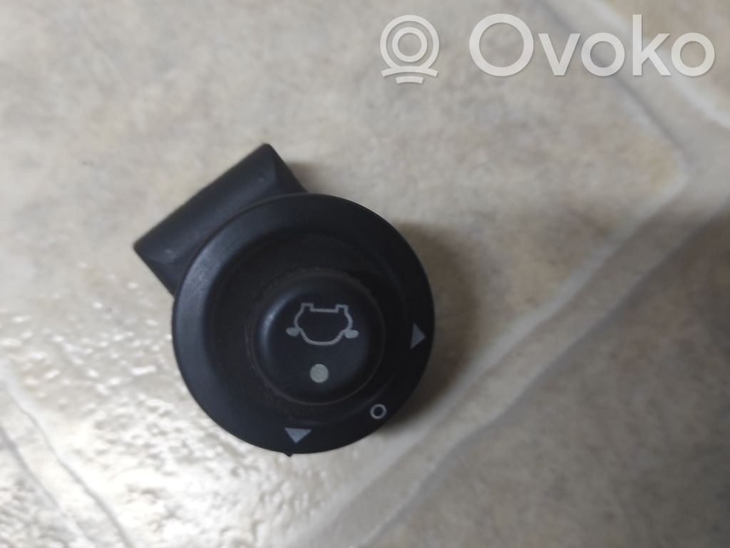 Ford Escort Wing mirror switch 