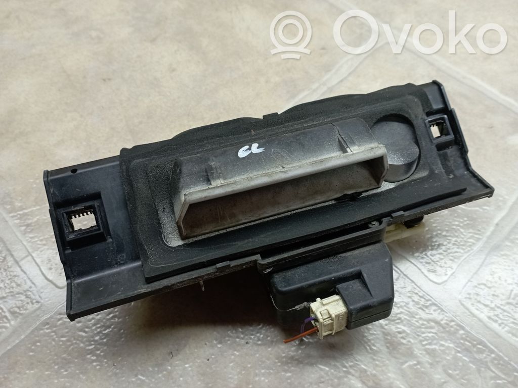 Peugeot 206 Tailgate/trunk/boot exterior handle 