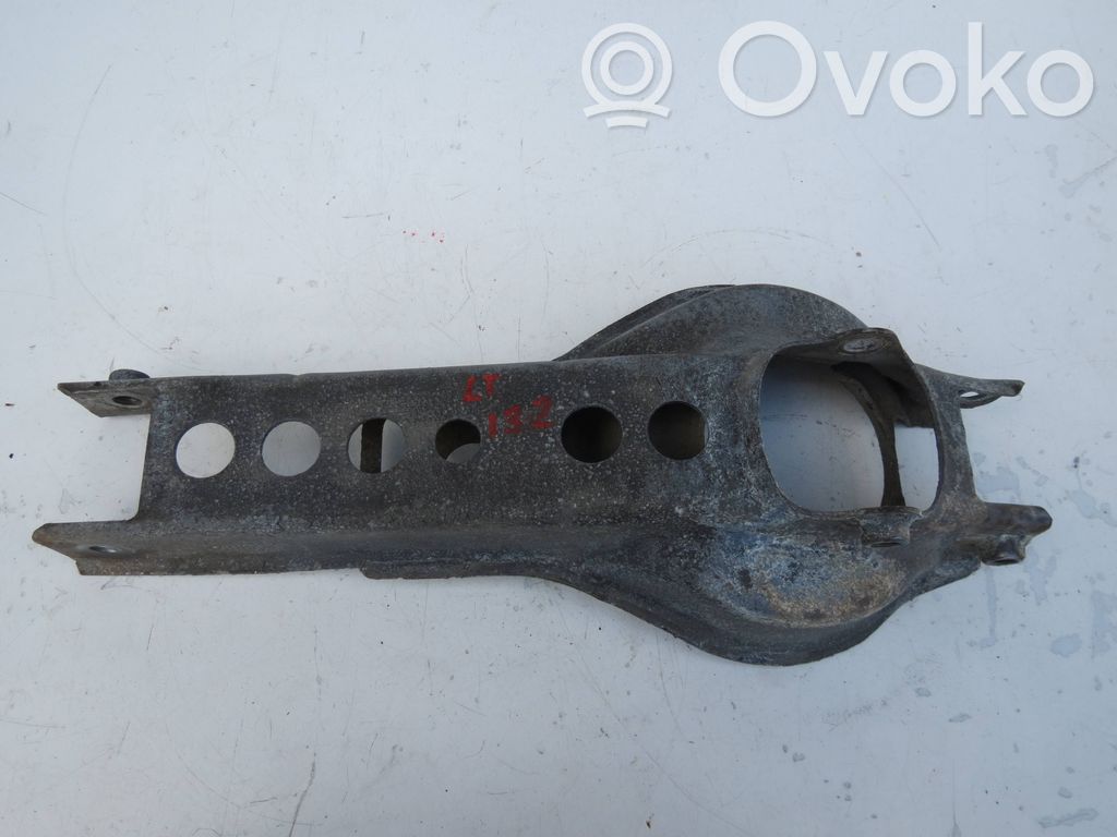Rear control arm