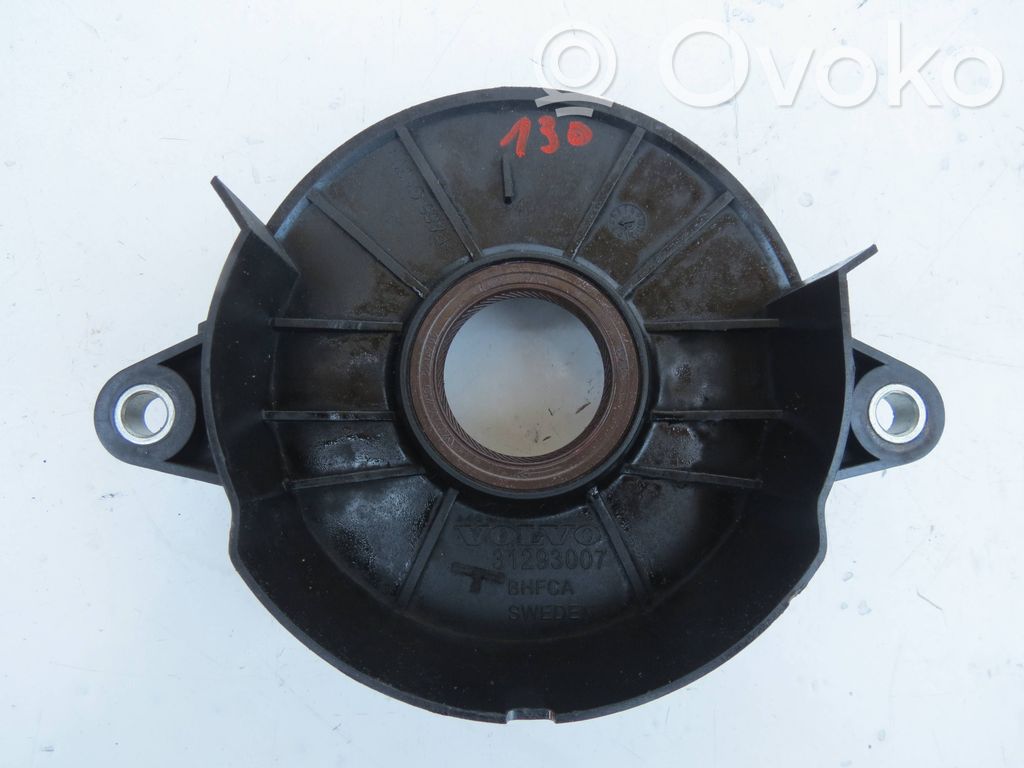 Volvo V60 Vetoakselin tukilaakerin kiinnike 