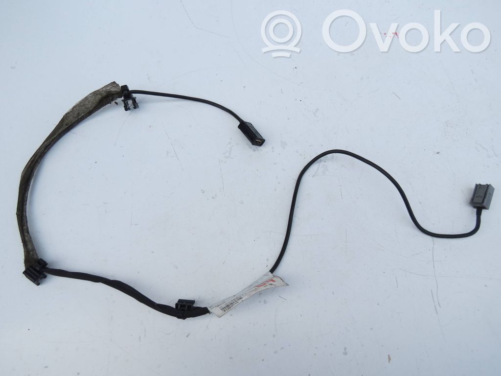 Volvo XC90 USB socket connector 