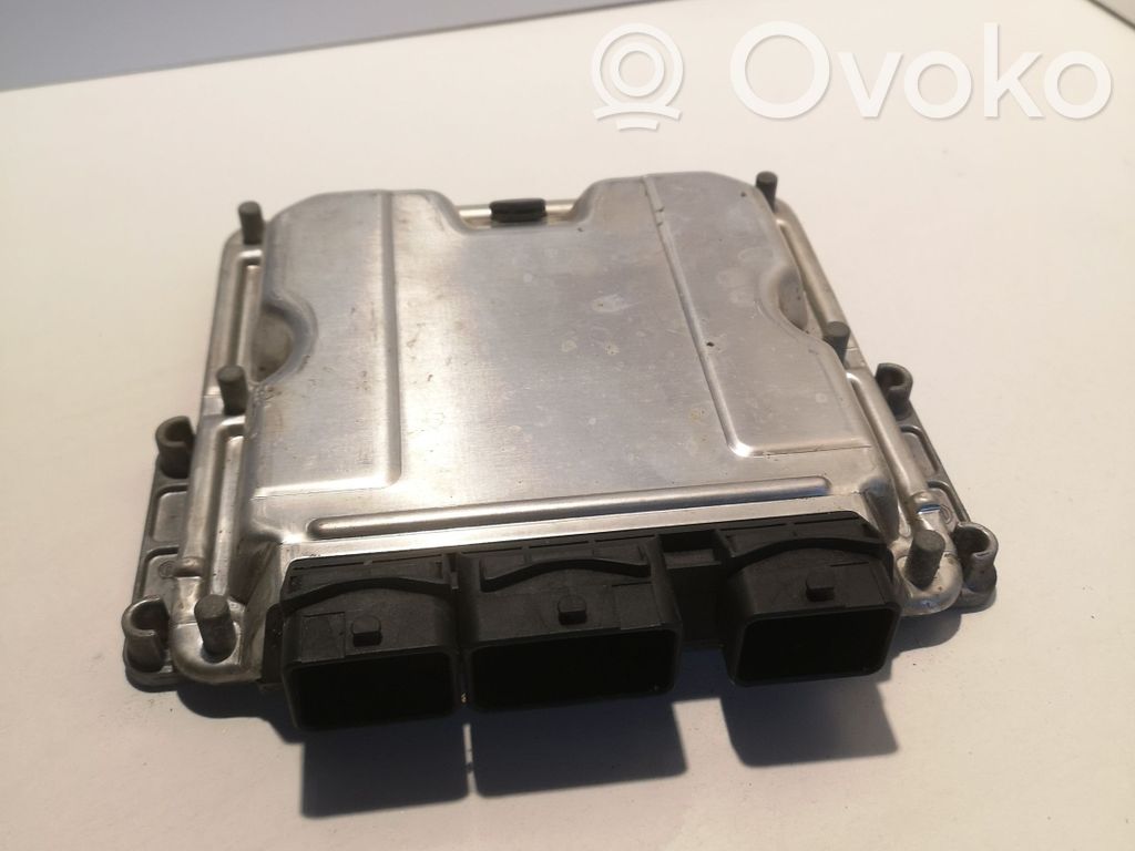 Peugeot 607 Engine control unit/module 