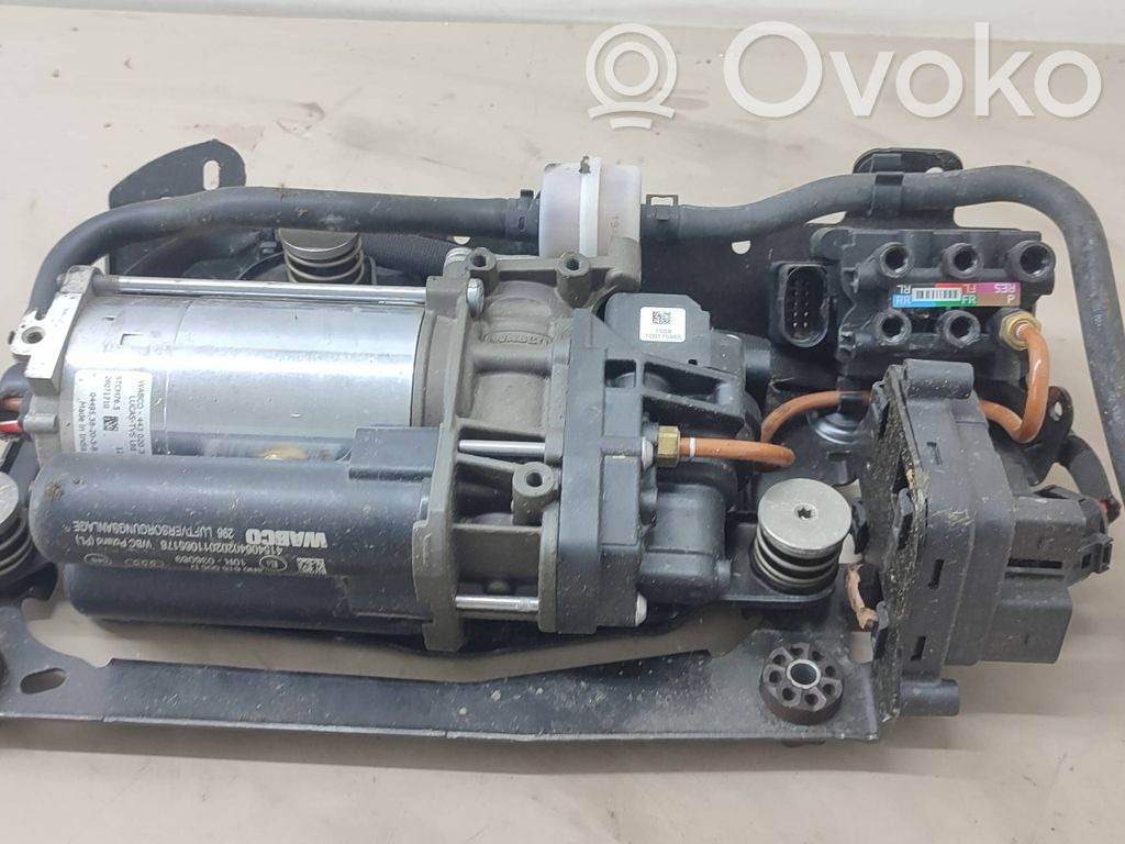 Audi A8 S8 D5 Compresor/bomba de la suspensión neumática 