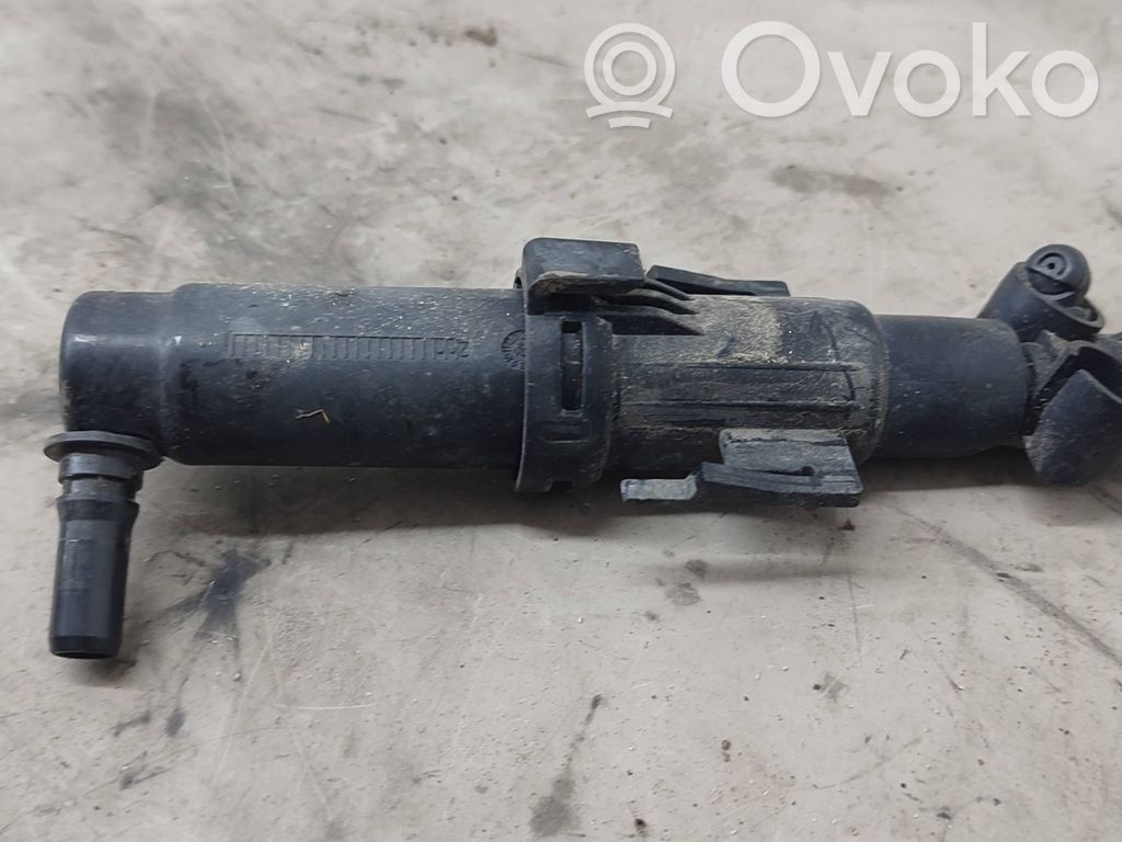 BMW 5 F10 F11 Dysza spryskiwacza lampy przedniej 