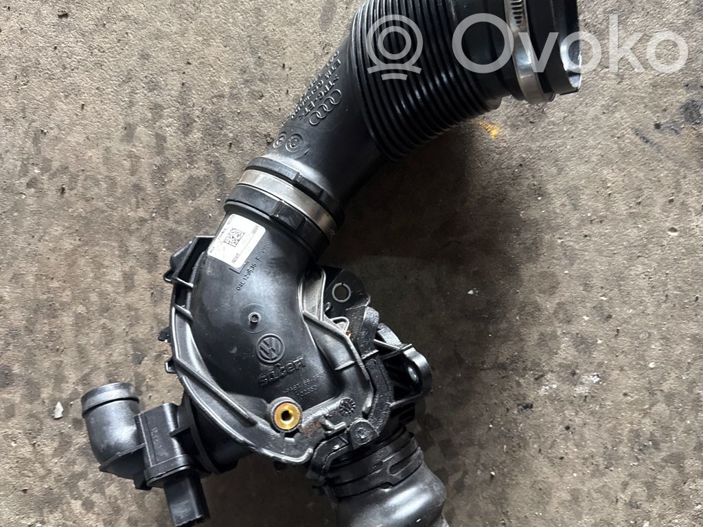Audi A4 S4 B9 Rura / Wąż dolotowy powietrza turbiny 