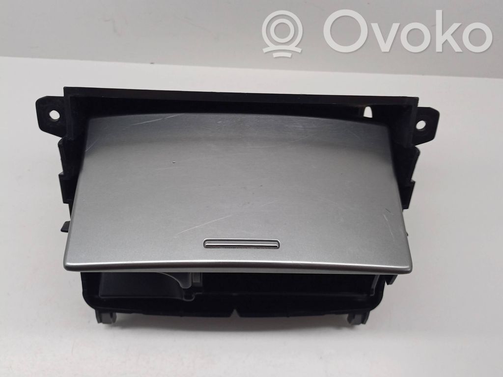 Toyota Avensis T270 Ashtray (front) 