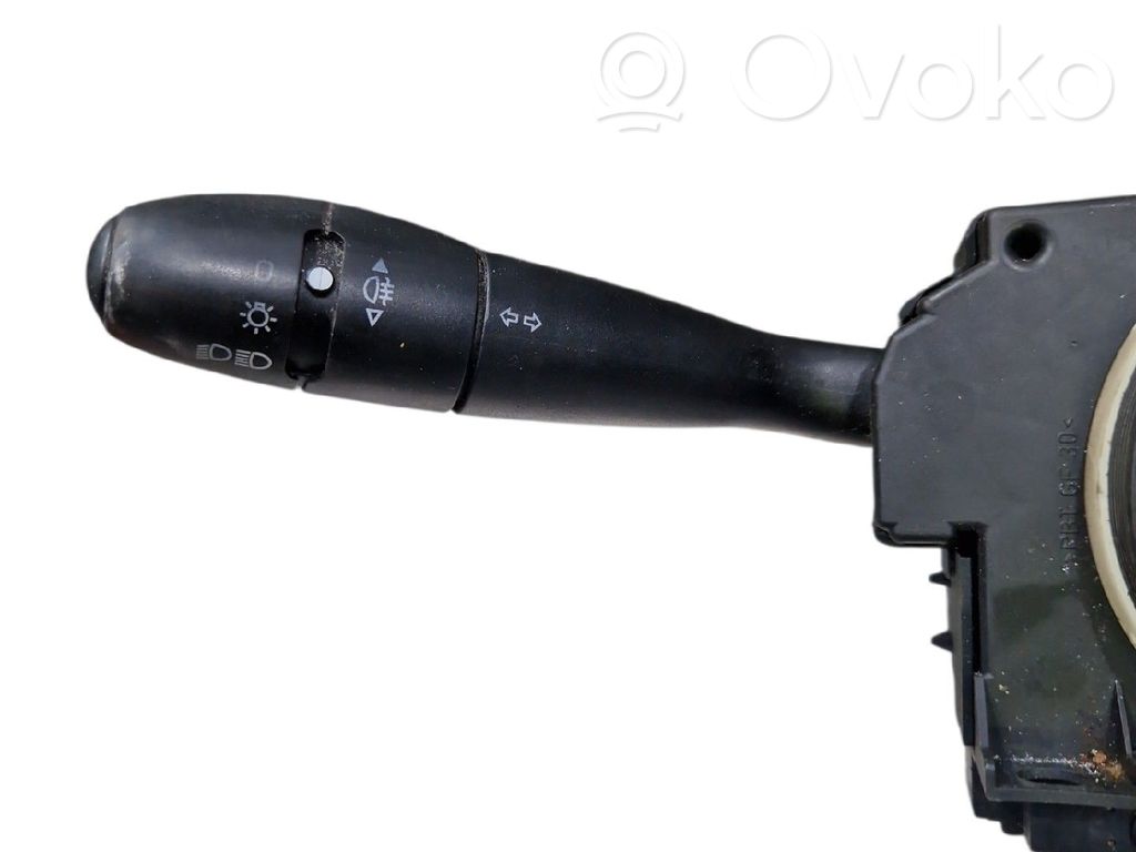 Peugeot 307 Wiper turn signal indicator stalk/switch 
