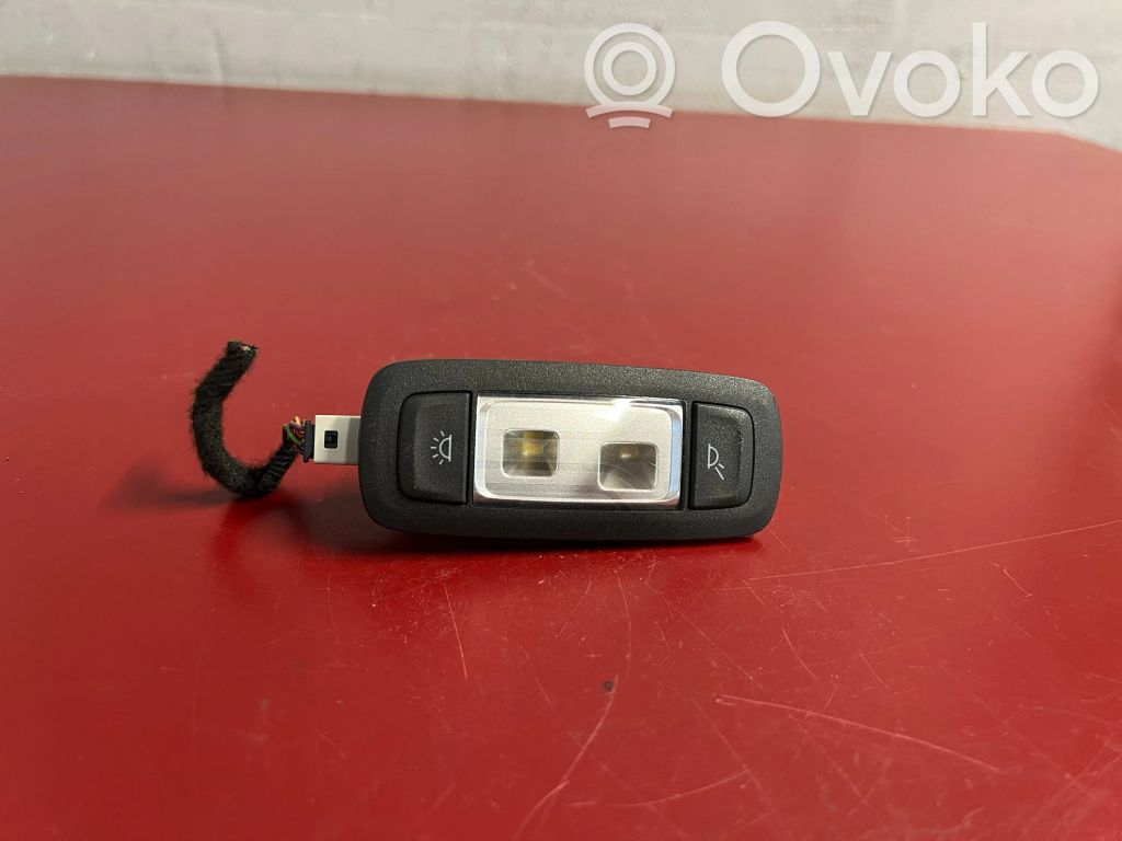 BMW X3 G01 Luz del asiento trasero 