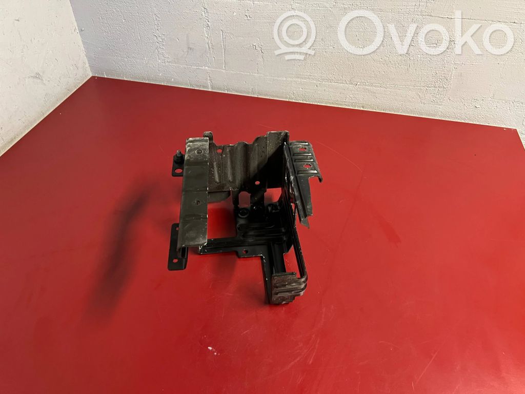 BMW iX Battery tray 