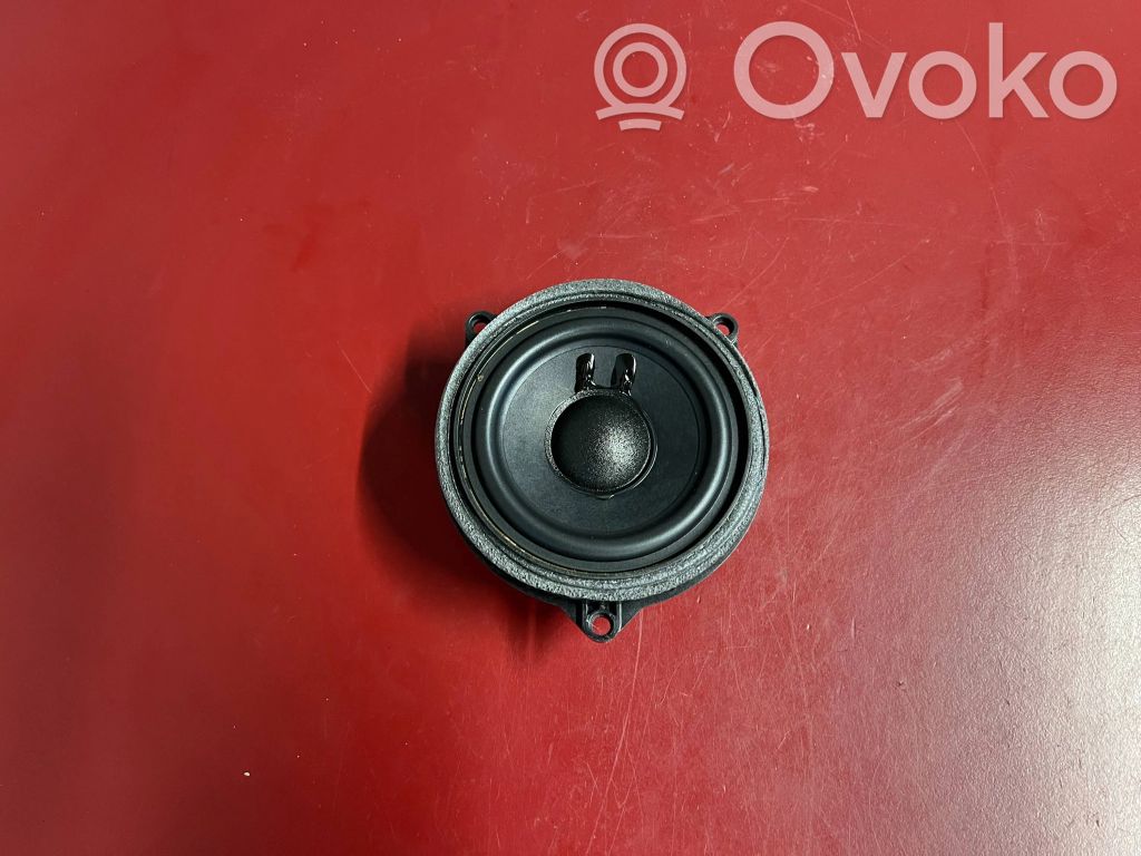 BMW iX Enceinte de porte arrière 