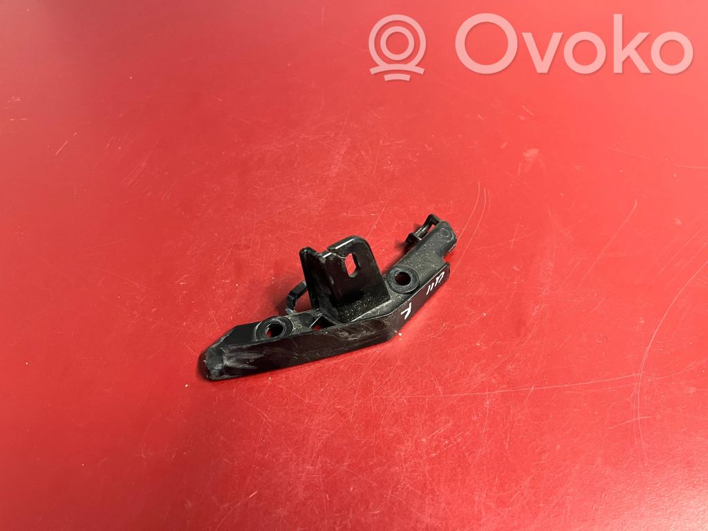 BMW X1 U11 Fender mounting bracket 