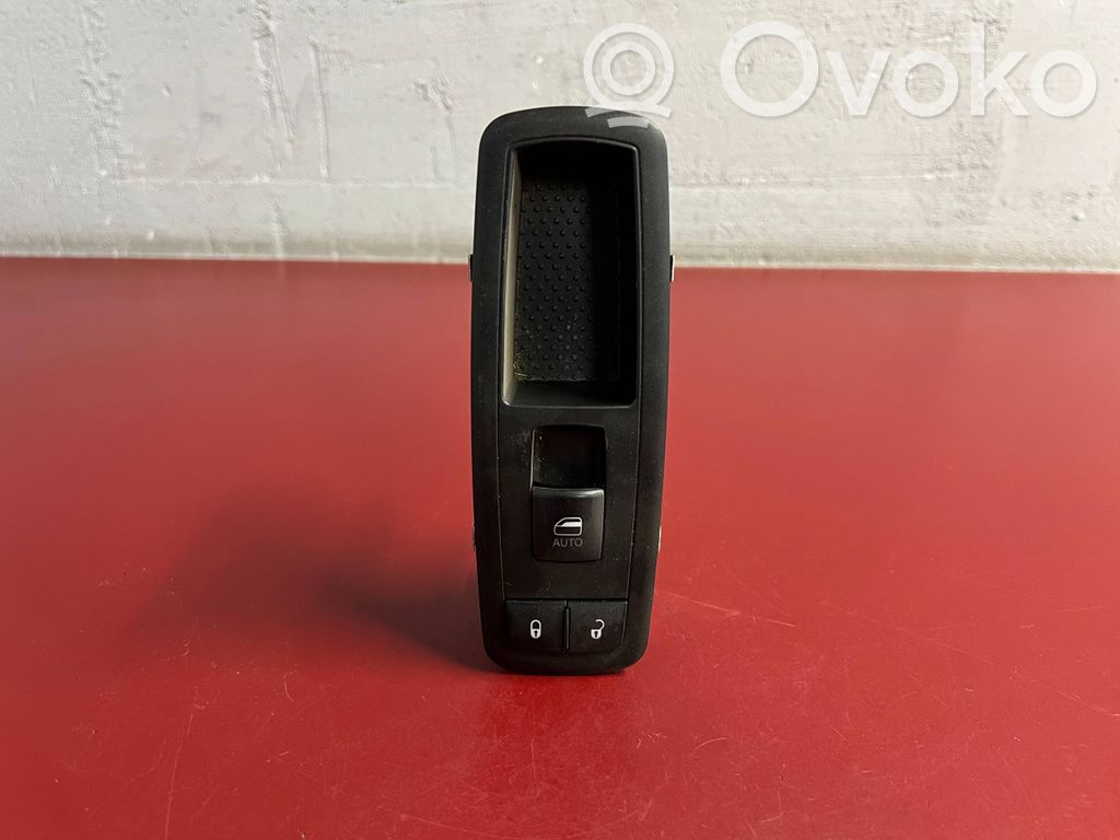 Chrysler Town & Country V Electric window control switch 