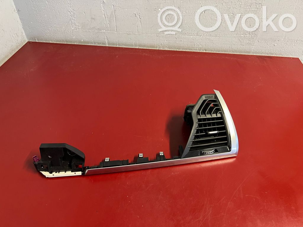 BMW X3 G01 Dashboard side air vent grill/cover trim 