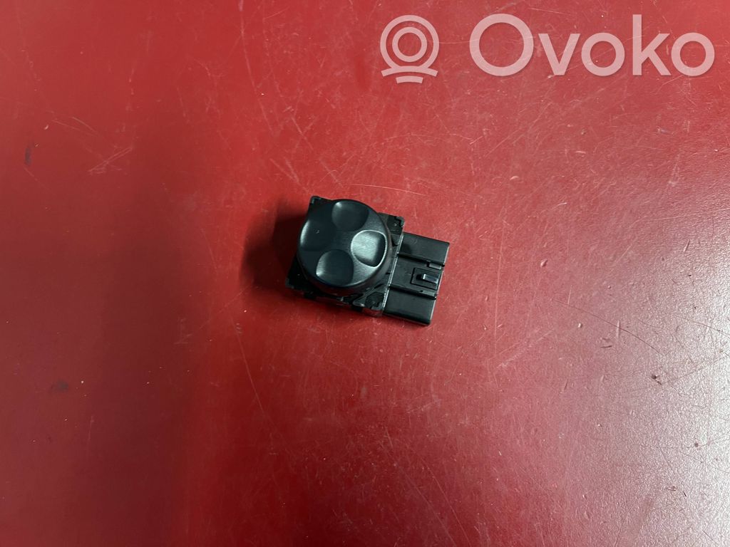 Chrysler Pacifica Seat adjustment knob 