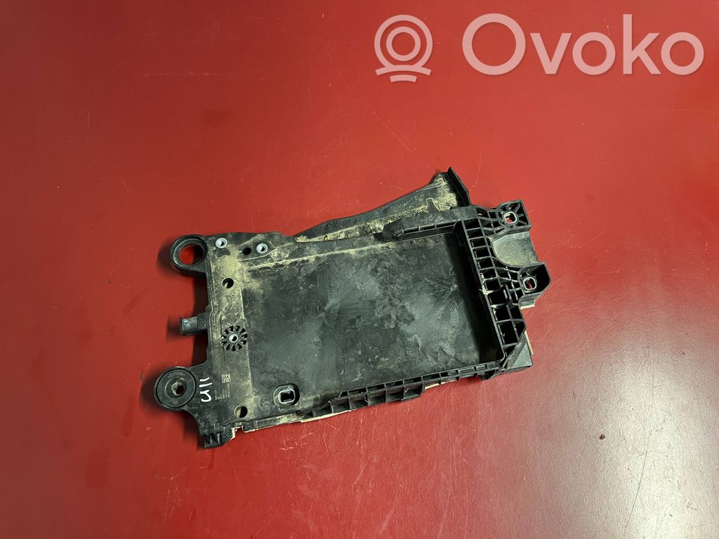 BMW X1 U11 Battery tray 