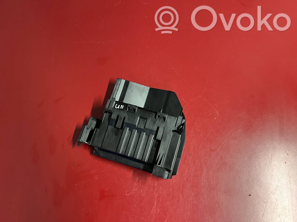 BMW X1 U11 Engine control unit box 