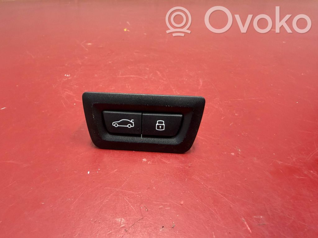 BMW X3 G45 Tailgate/boot open switch button 