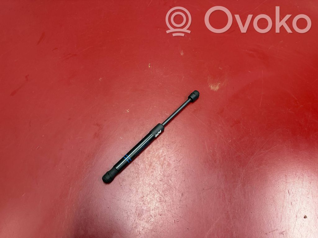 BMW X3 G01 Siłownik maski przedniej 