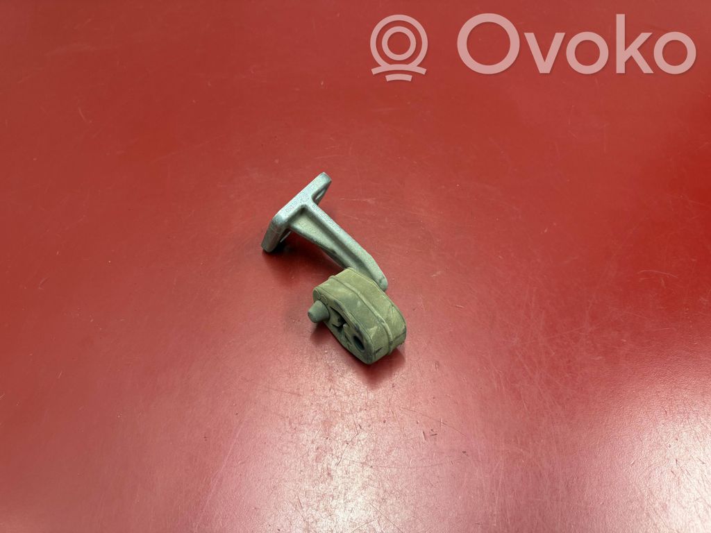 Chrysler Pacifica Muffler mount bracket/holder 