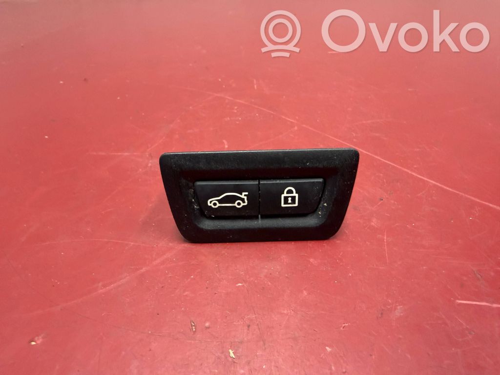 Tailgate/boot open switch button   9275121,61319275121