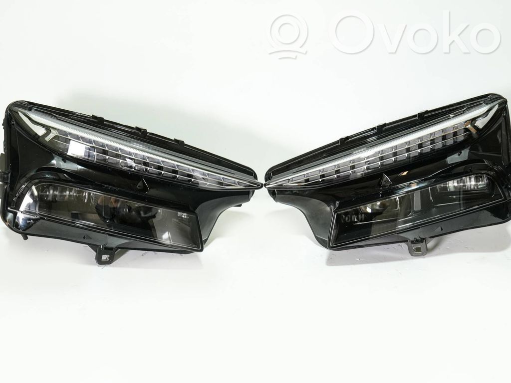Audi A6 etron 85E Scheinwerfer Satz Set 