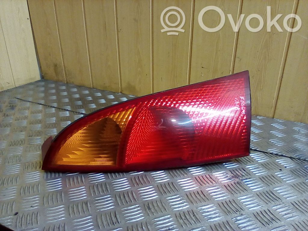Ford Focus Aizmugurējais lukturis virsbūvē 