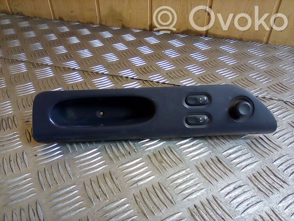 Renault Espace III Electric window control switch 