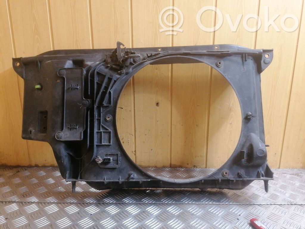 Peugeot 206 Radiatorių panelė 