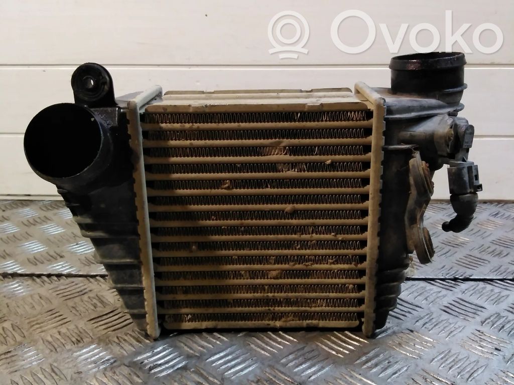 Seat Leon (1M) Chłodnica powietrza doładowującego / Intercooler 