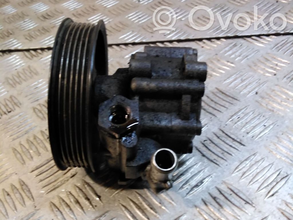 Alfa Romeo 159 Ohjaustehostimen pumppu 