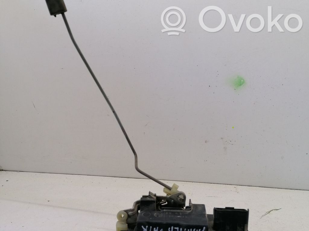 Peugeot Partner Front door lock 
