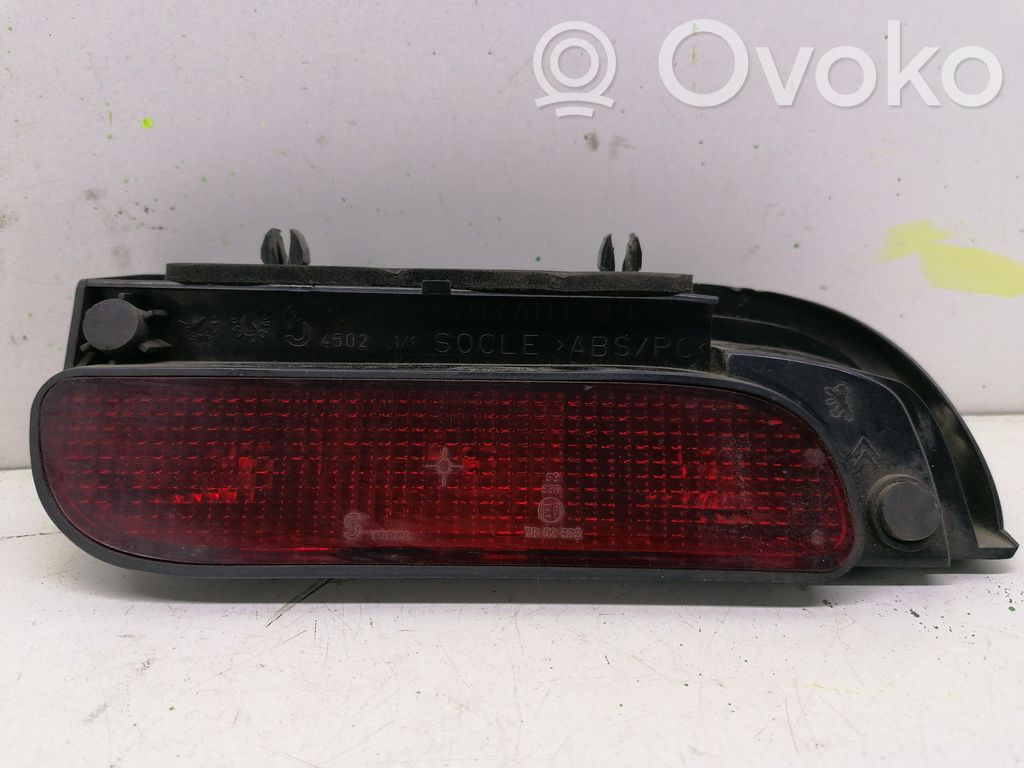 Peugeot Partner Third/center stoplight 