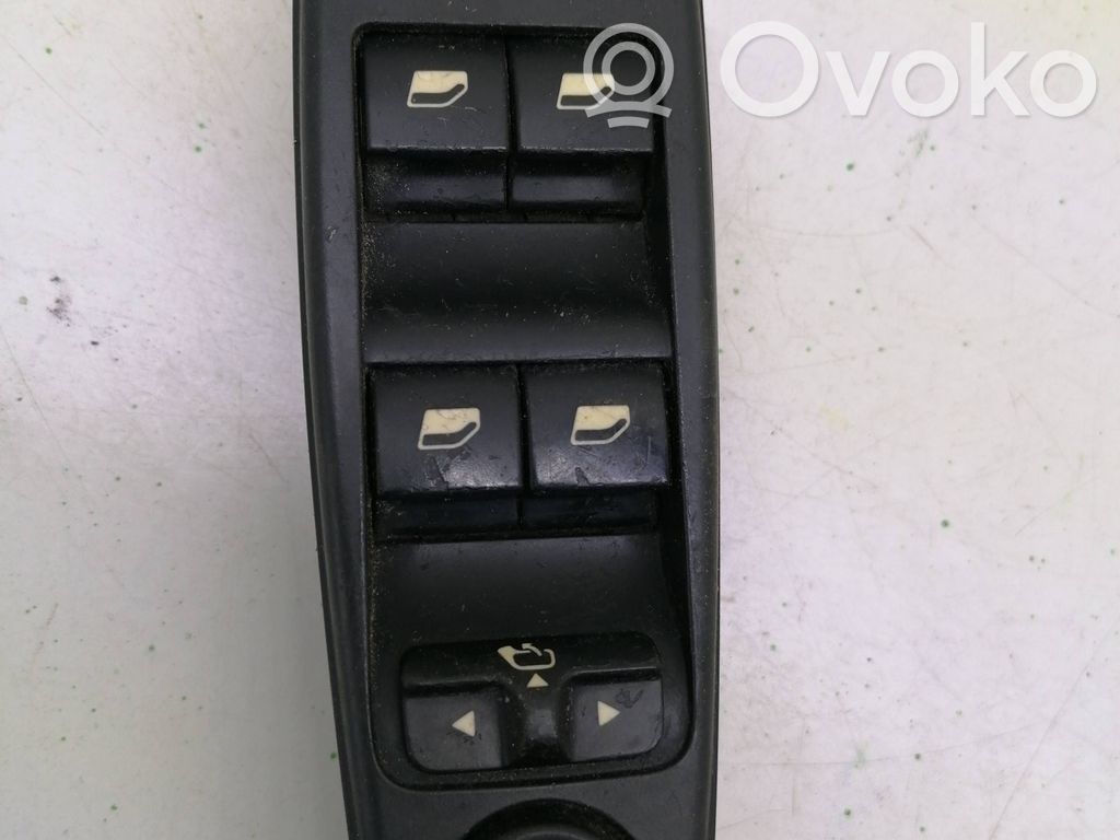 Citroen C4 I Picasso Electric window control switch 