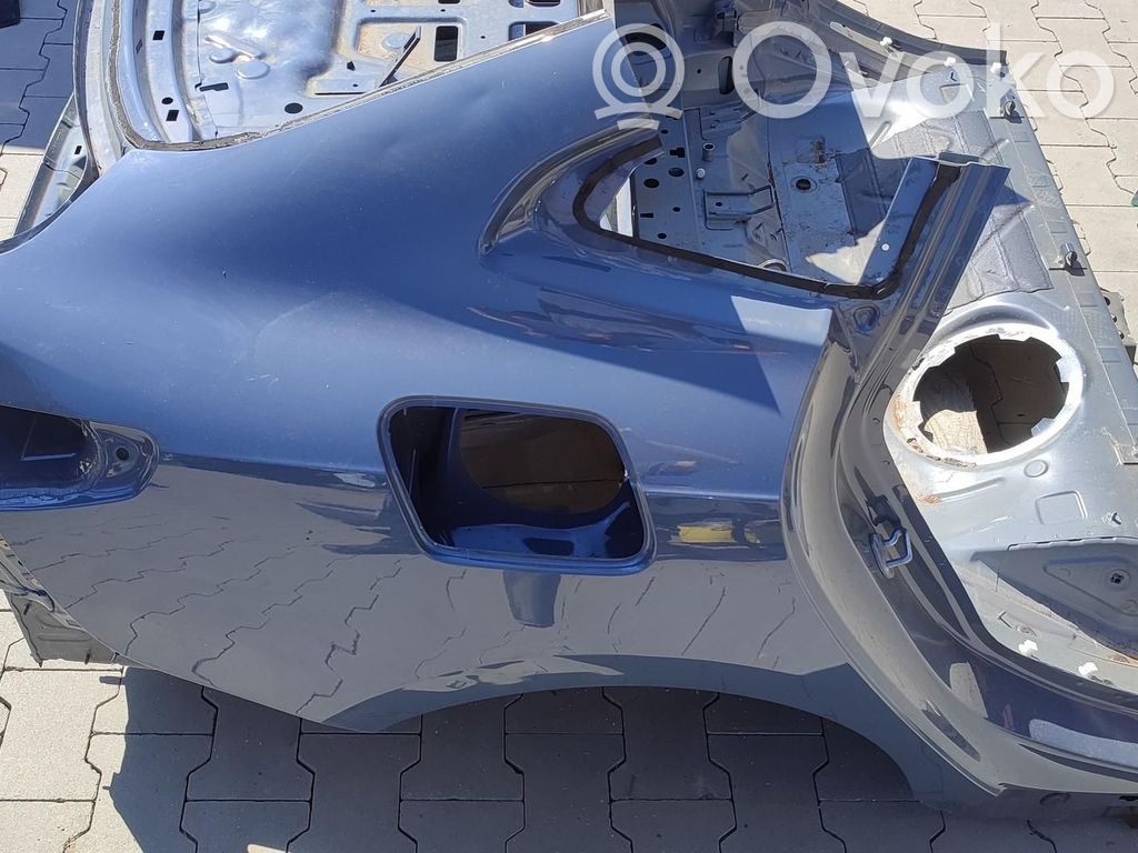 Panel lateral trasero