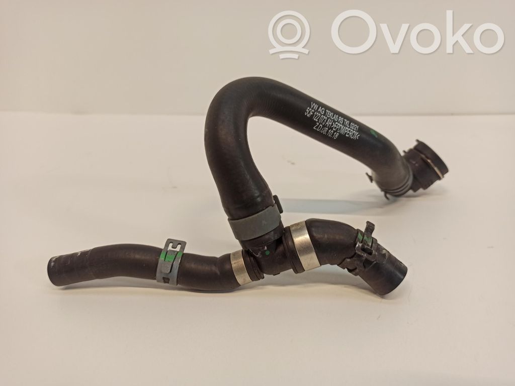 Volkswagen Tiguan Engine coolant pipe/hose 