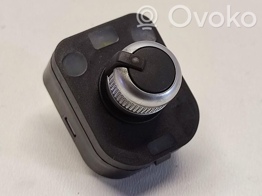 Audi Q3 8U Interruptor del espejo lateral 