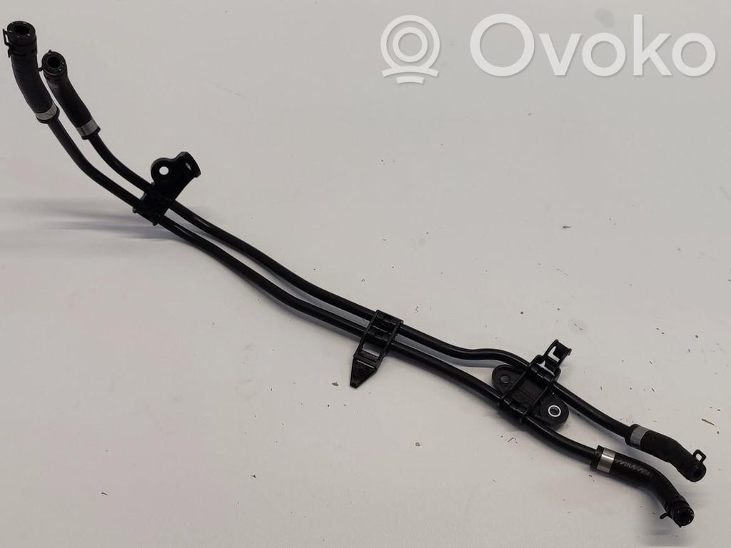 Audi Q3 8U Tubo flessibile del liquido di raffreddamento del motore 