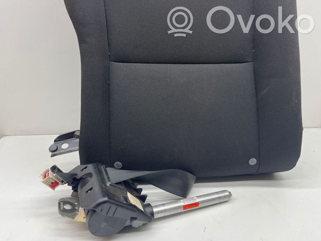 Volvo V70 Takaistuin 