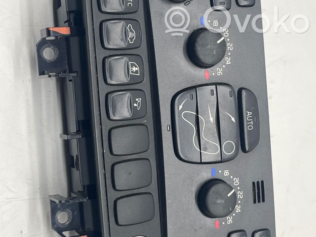 Volvo V70 Climate control unit 