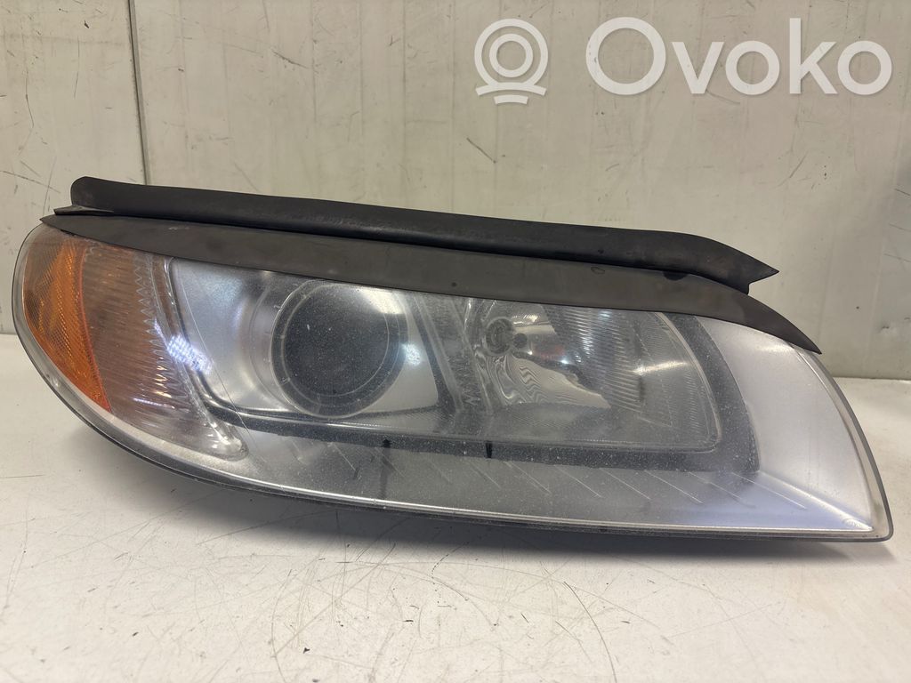 Volvo XC70 Phare frontale 