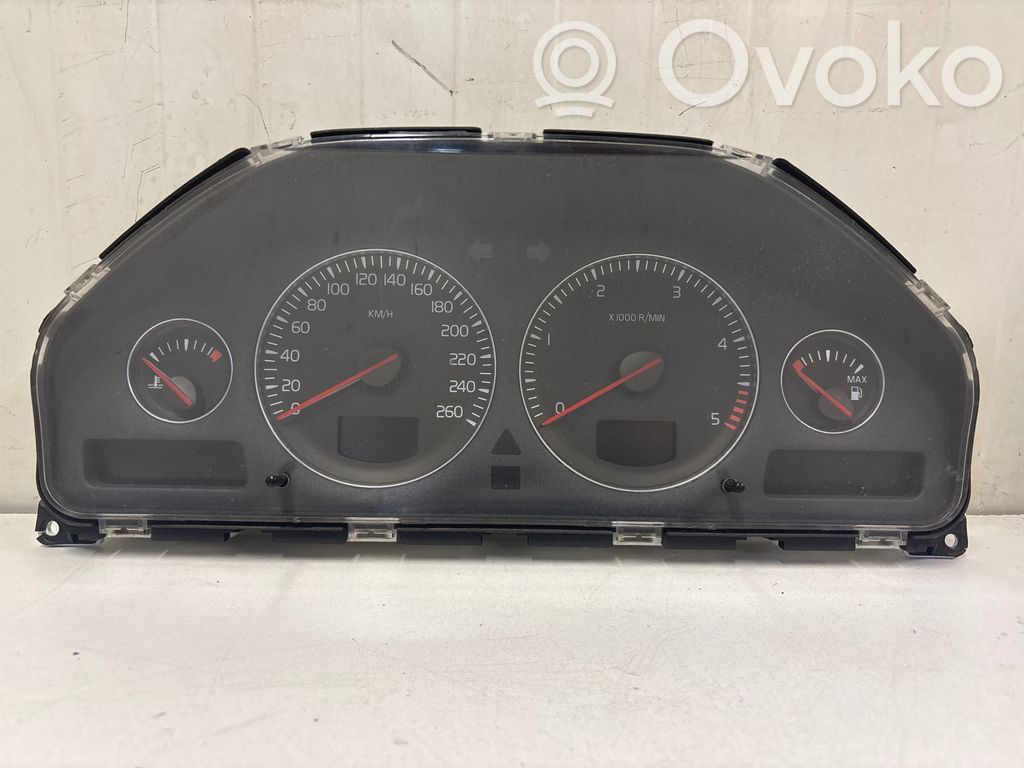 Volvo XC70 Spidometrs (instrumentu panelī) 