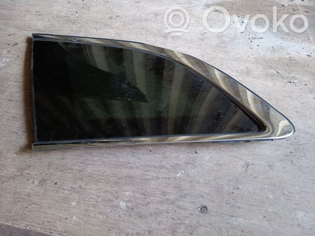 Rear side window   833012957R