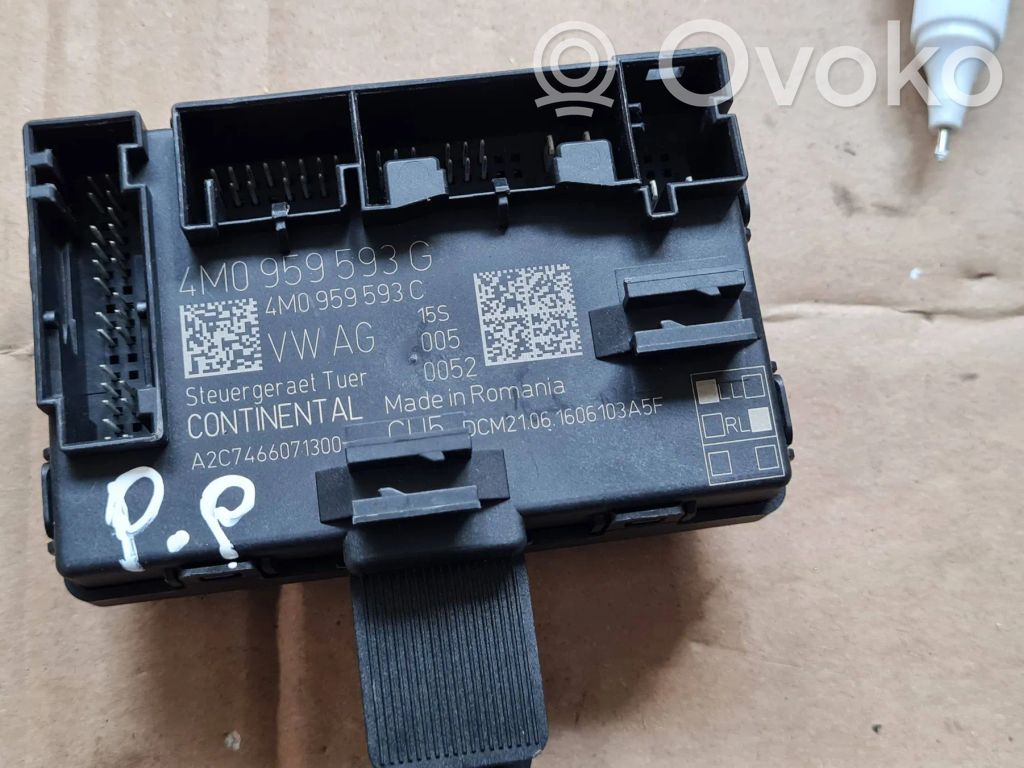 Audi Q7 4M Door control unit/module 