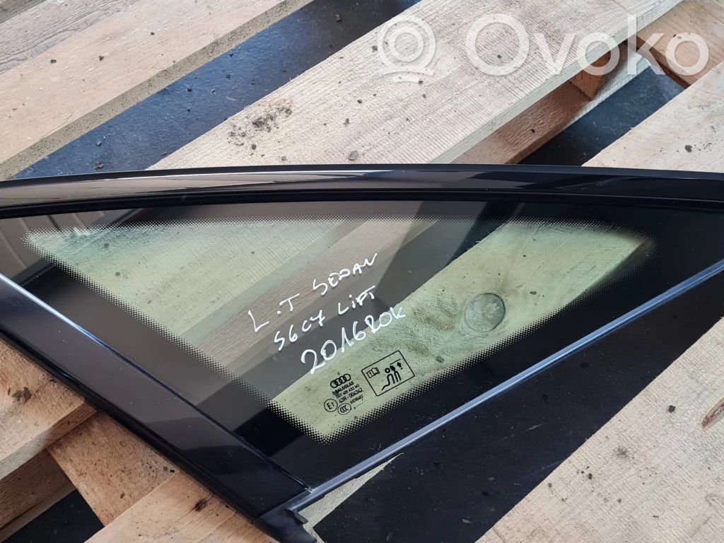 Audi A6 C7 Rear side window 