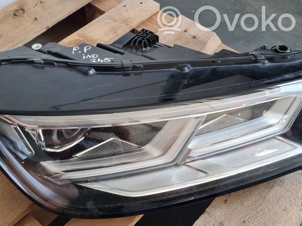 Audi Q5 SQ5 FY Lampa przednia 