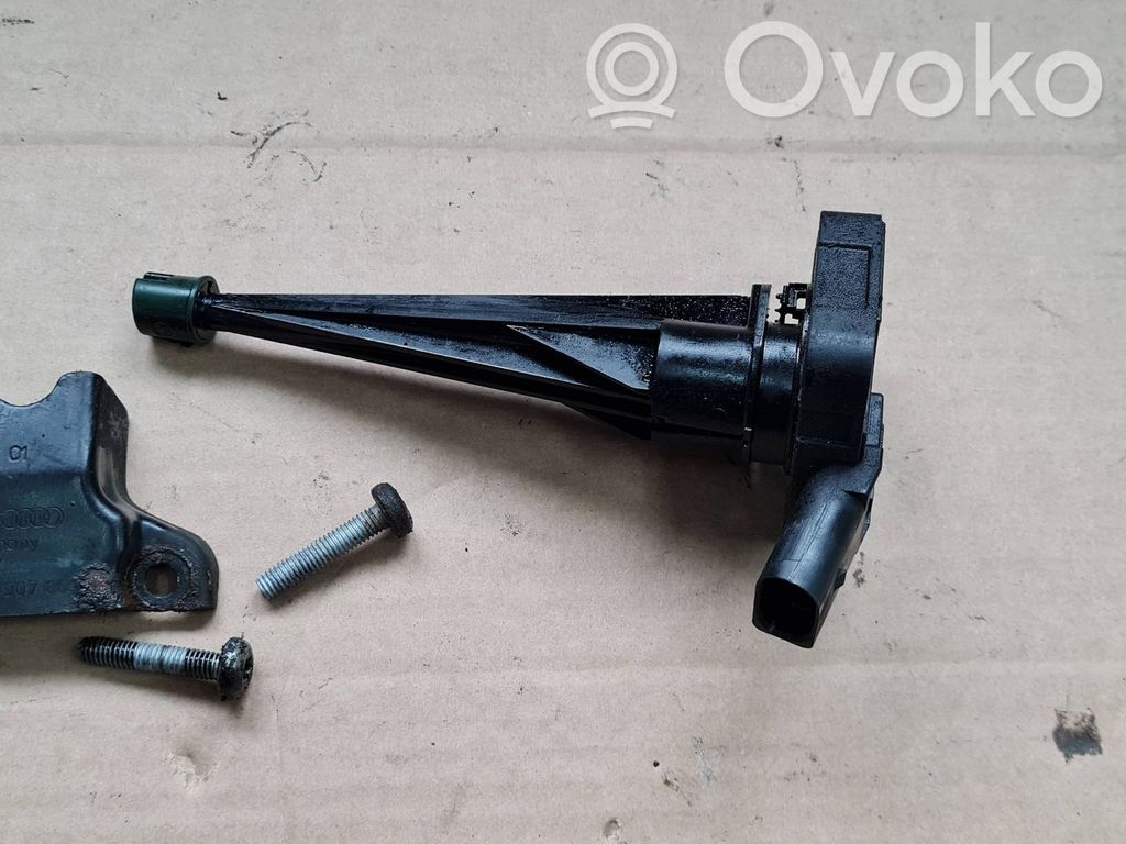 Audi A4 S4 B9 Oil level sensor 
