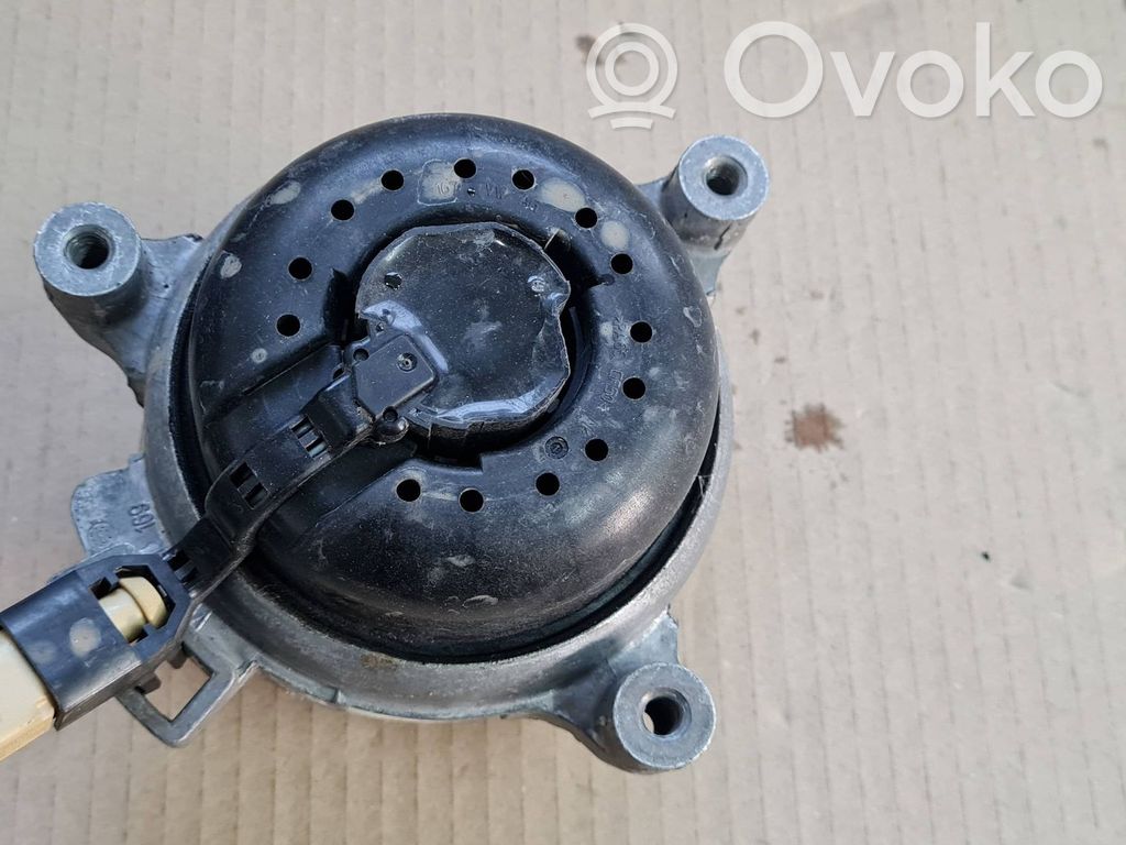 Audi RS Q8 Engine mounting bracket 