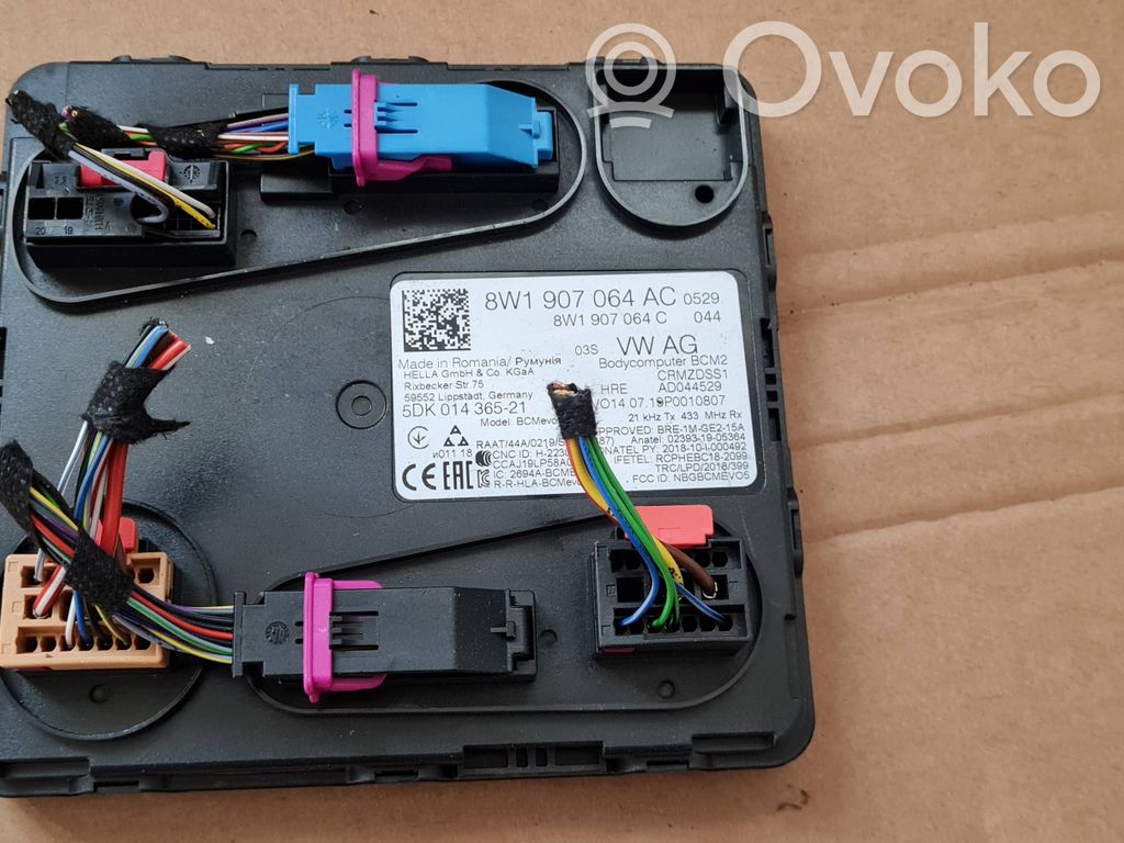 Audi A4 S4 B9 8W Moduł / Sterownik komfortu 