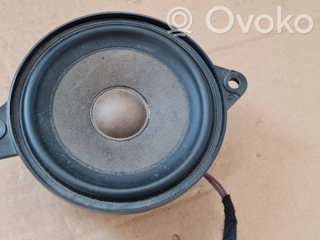 Audi Q3 F3 Panel speaker 