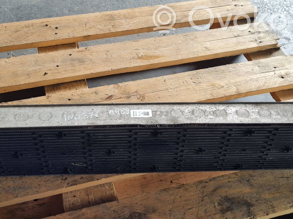 Audi A4 S4 B9 Interkūlerio radiatorius 